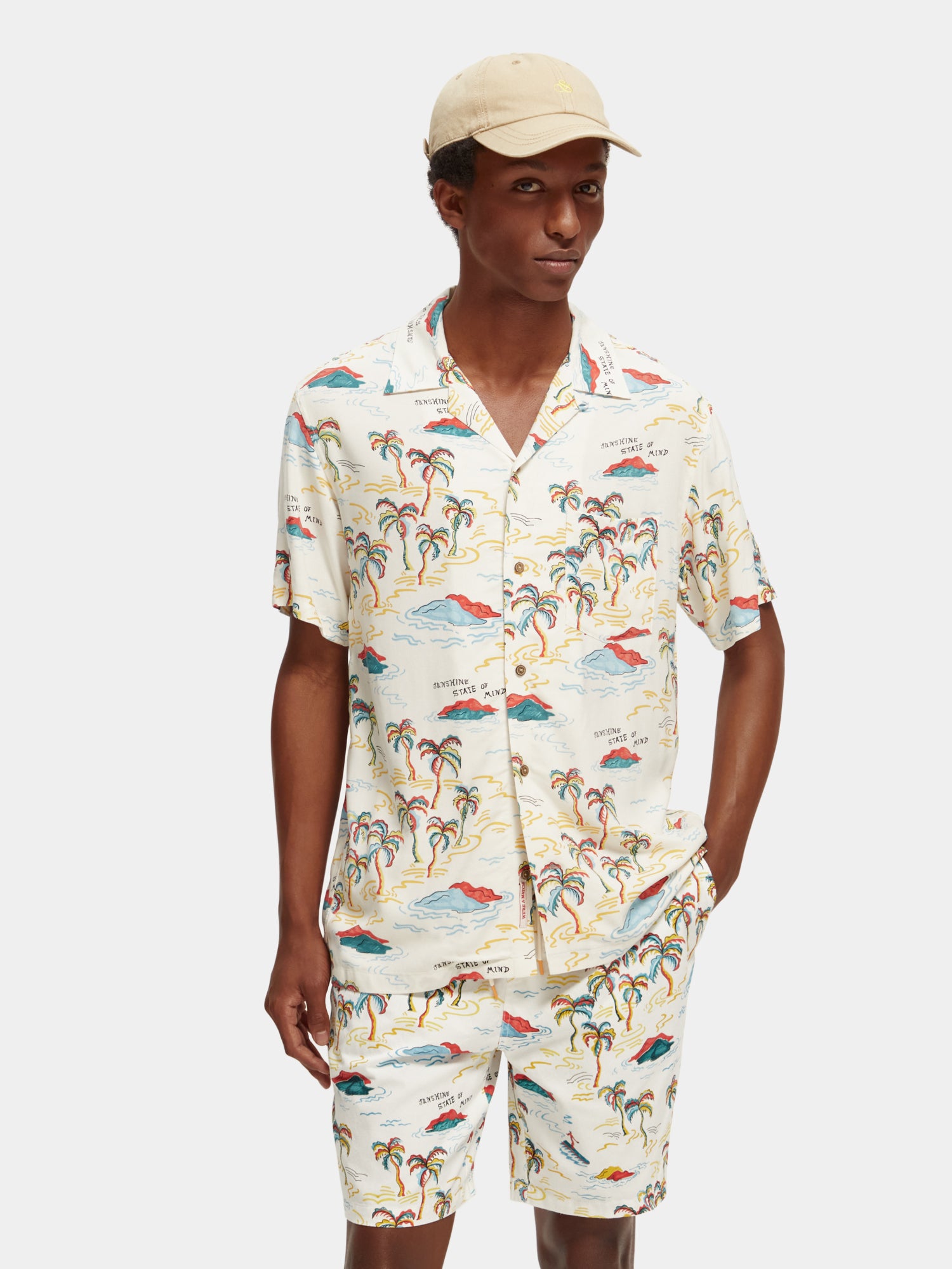Short sleeve printed camp shirt - White Palmtree Island Aop