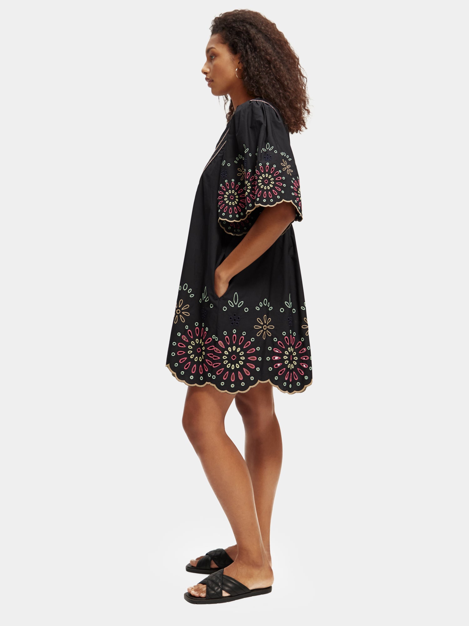 Broderie mini dress - Black