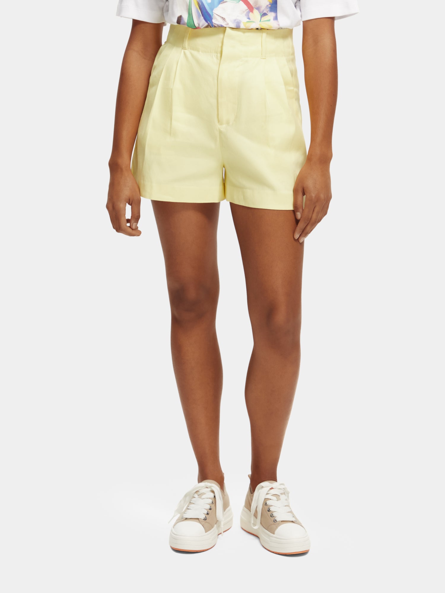 High-rise summer shorts - Popcorn