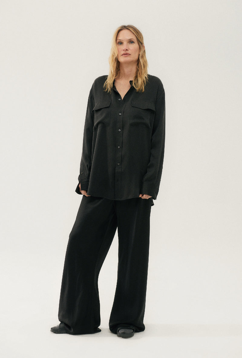 Long Sleeve Boyfriend Shirt - Black