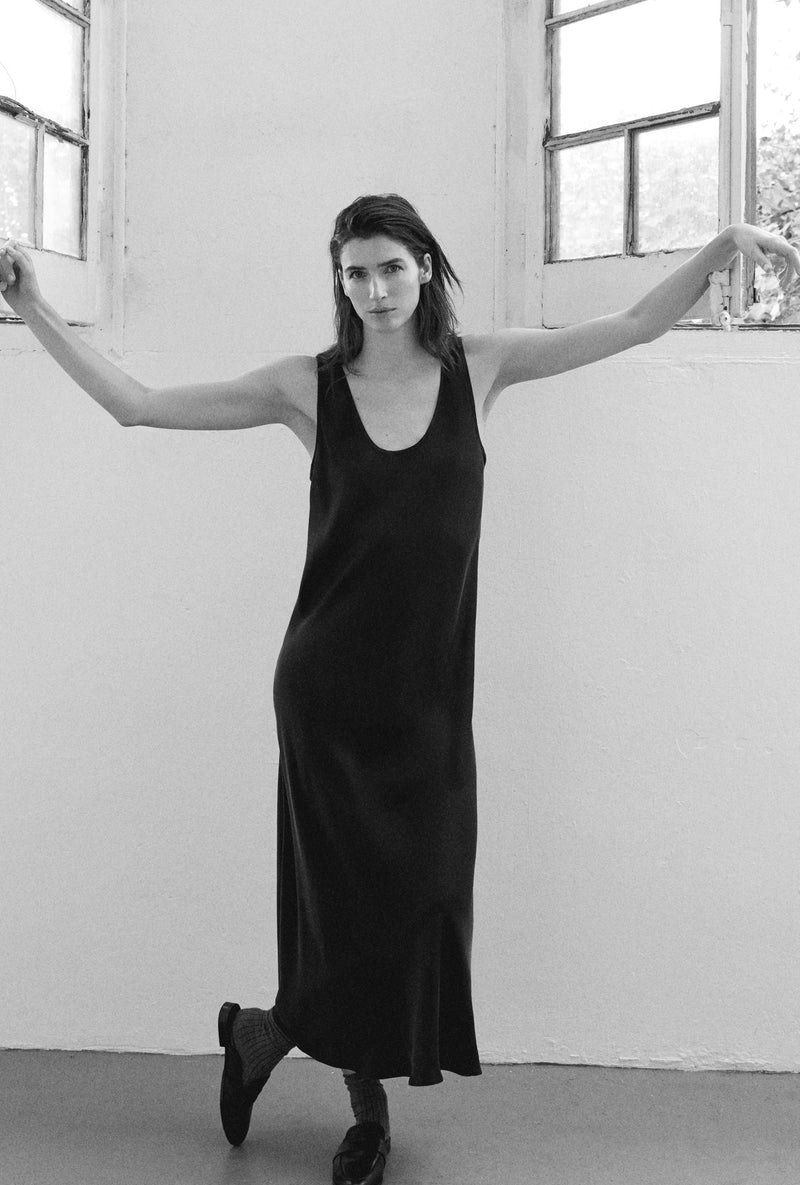 Scoop Neck Dress - Black