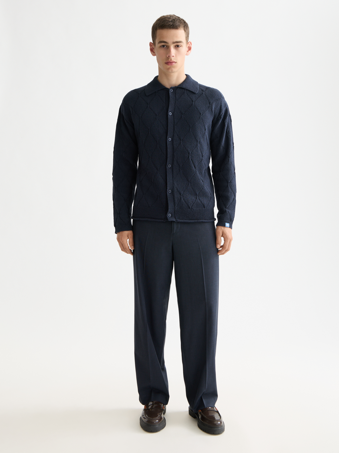 Knitted long sleeved shirt - Sky Captain
