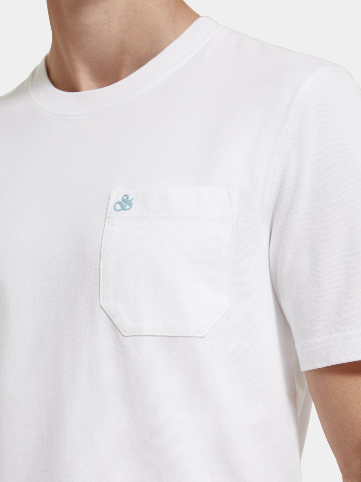 Chest pocket t-shirt - White