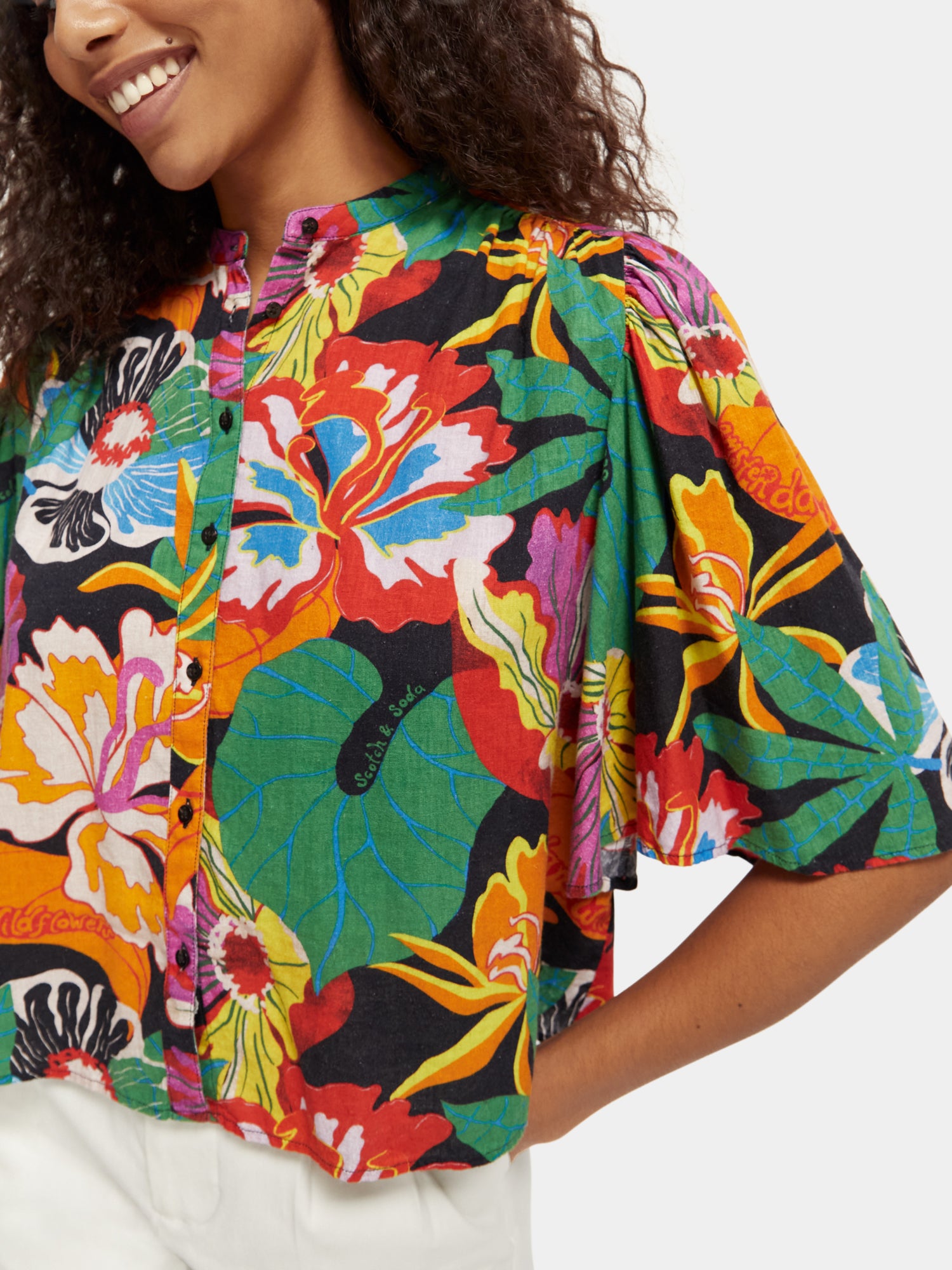 Flutter sleeve linen blend shirt - Floral
