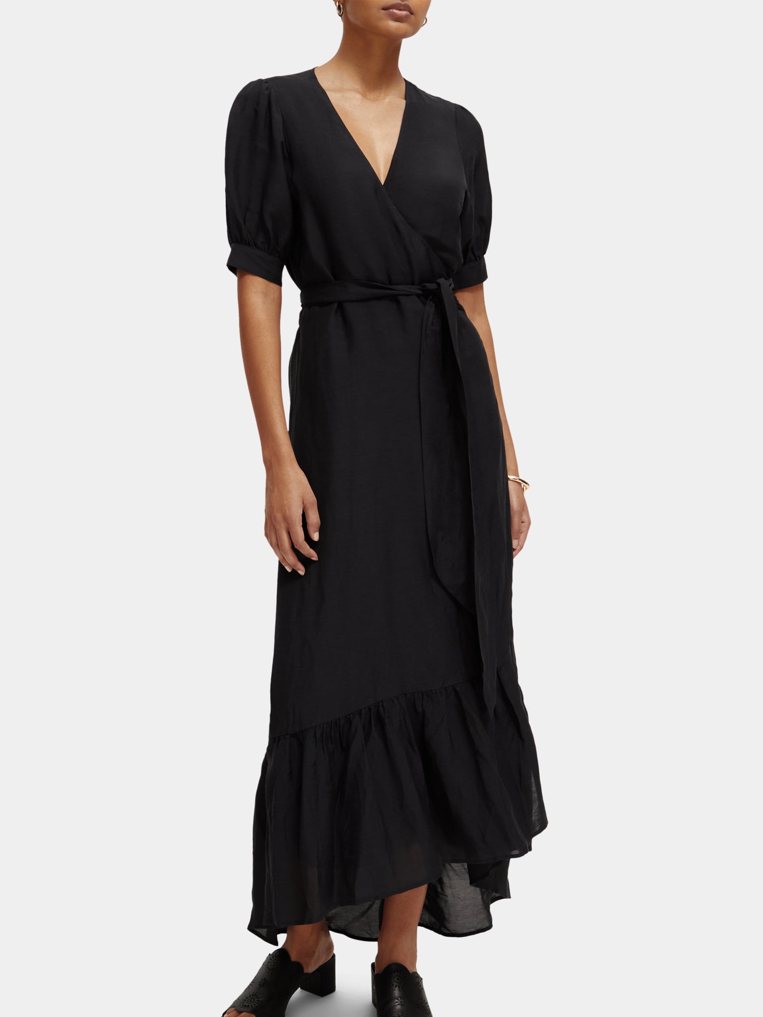 Maxi dress with v-neck - Black