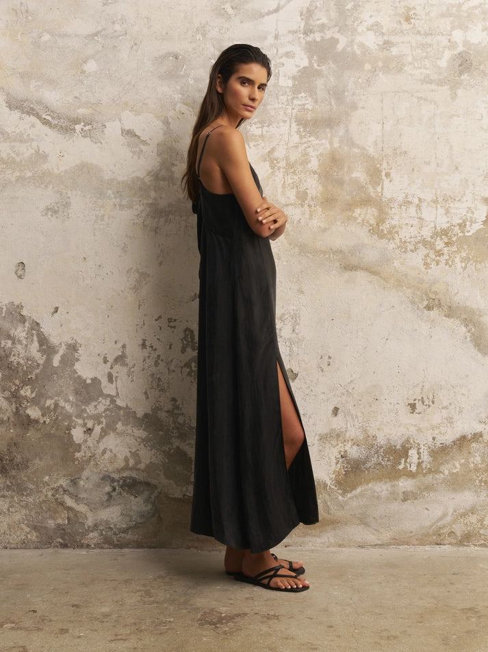 Lucid Flow Maxi Dress - Black
