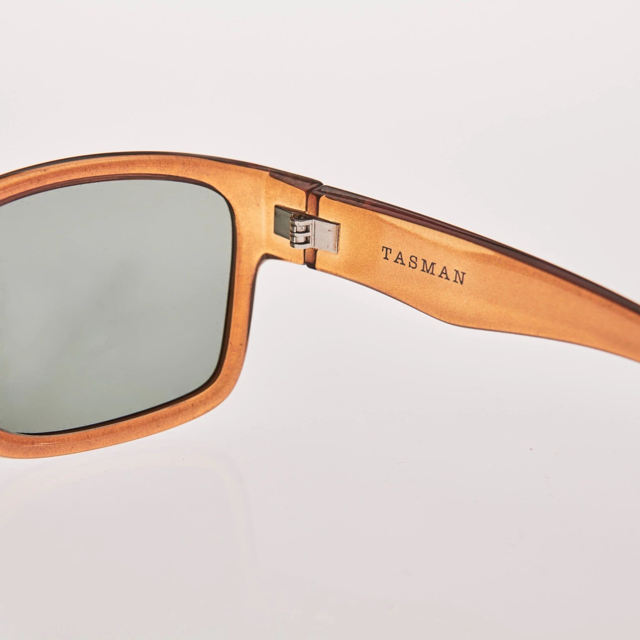 TASMAN Translucent Cola | Green Polarised Lens