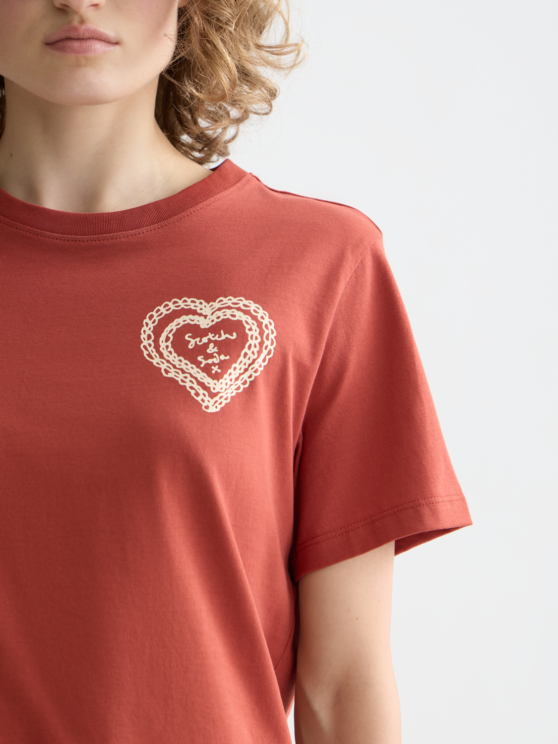 Chest artwork t-shirt - Ketchup