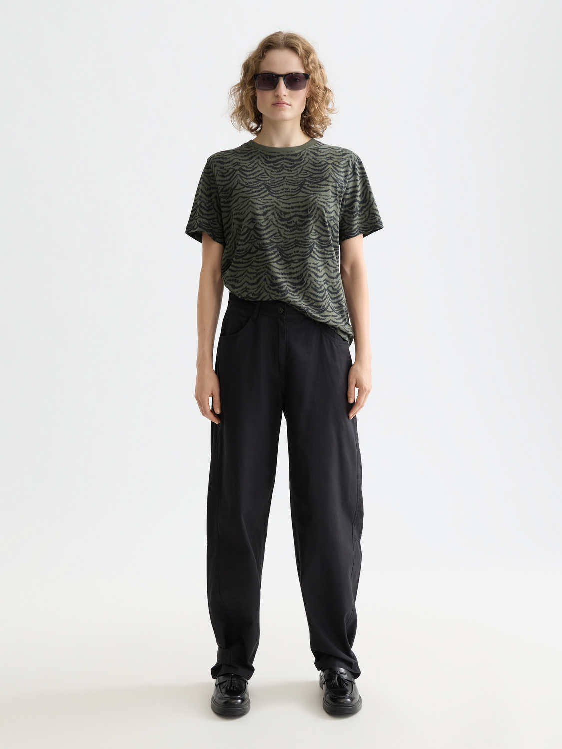Printed t-shirt - Ikat Feather Thyme