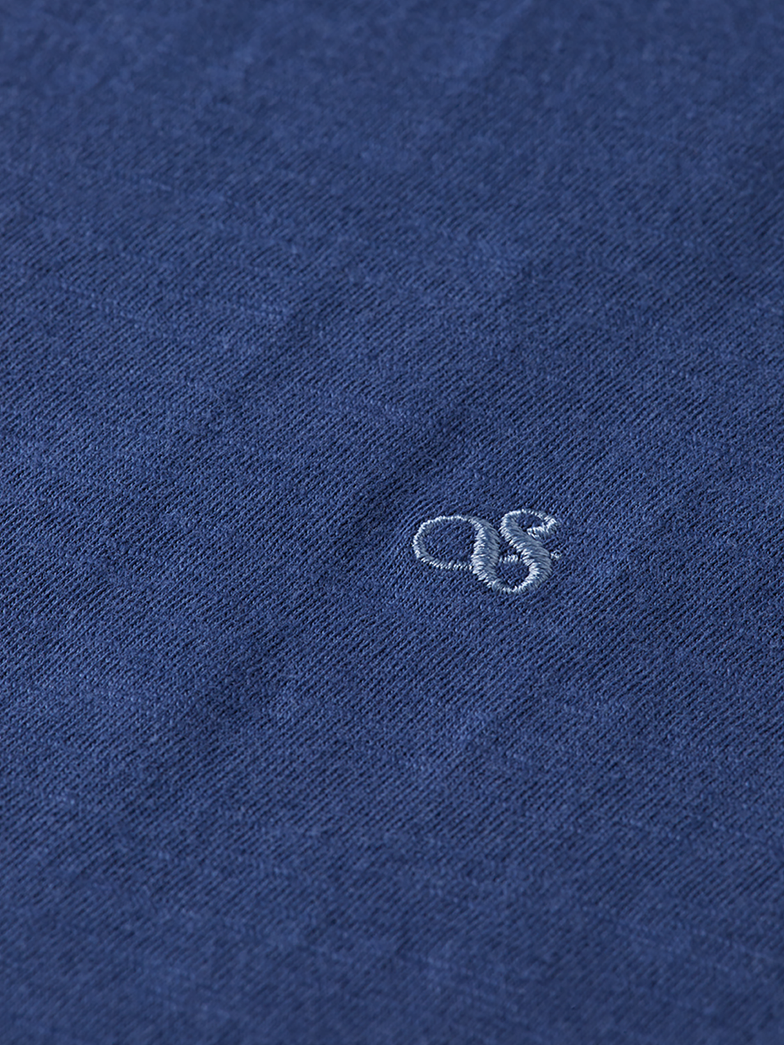 V-neck t-shirt - Oceana