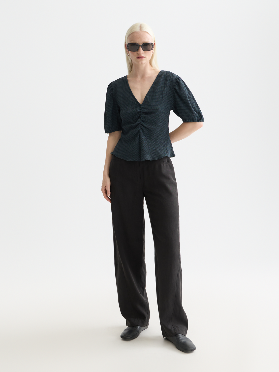 Structured v-neck top - Carbon