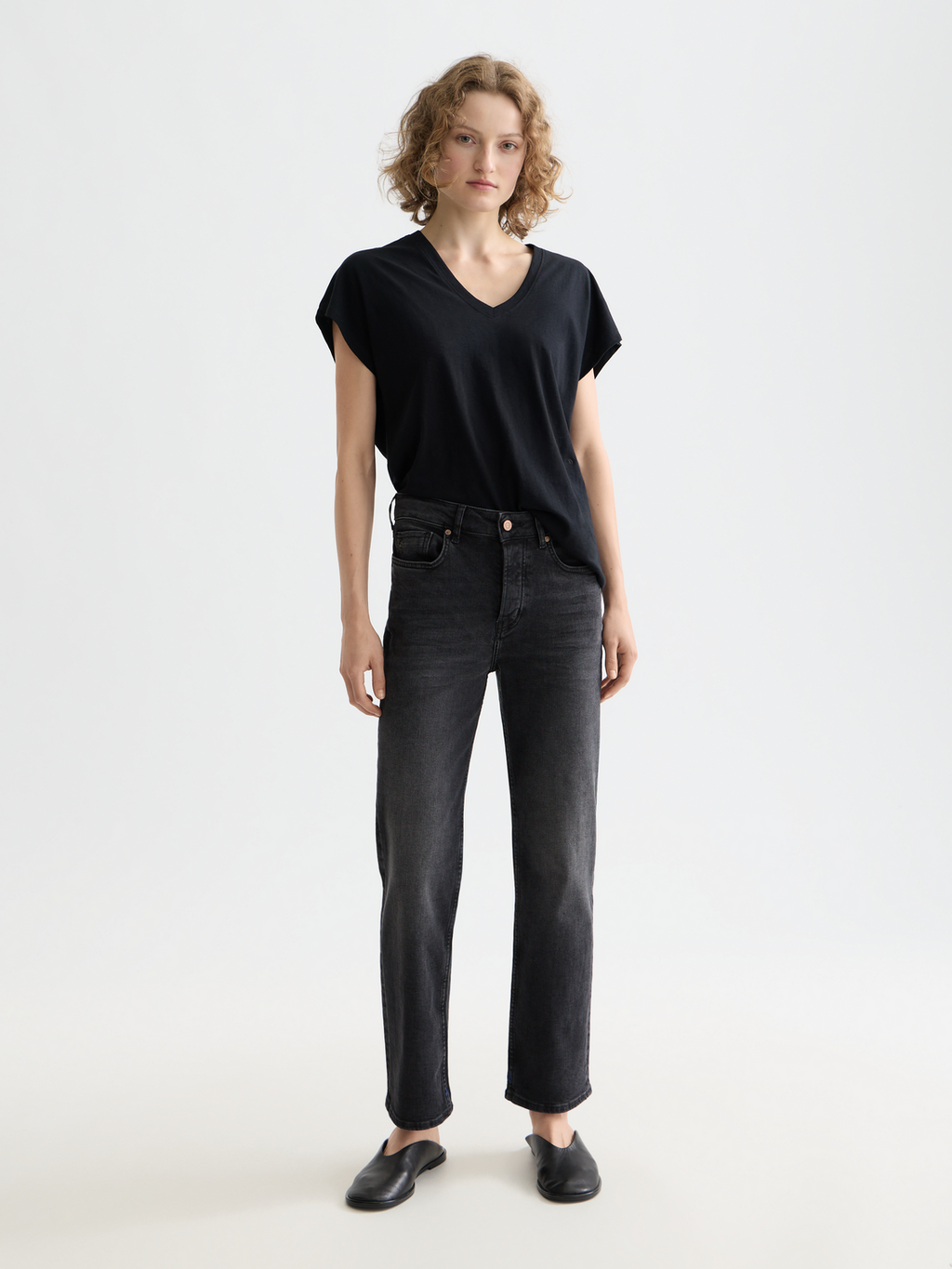 Scotch & Soda - Slub v-neck t-shirt - Black