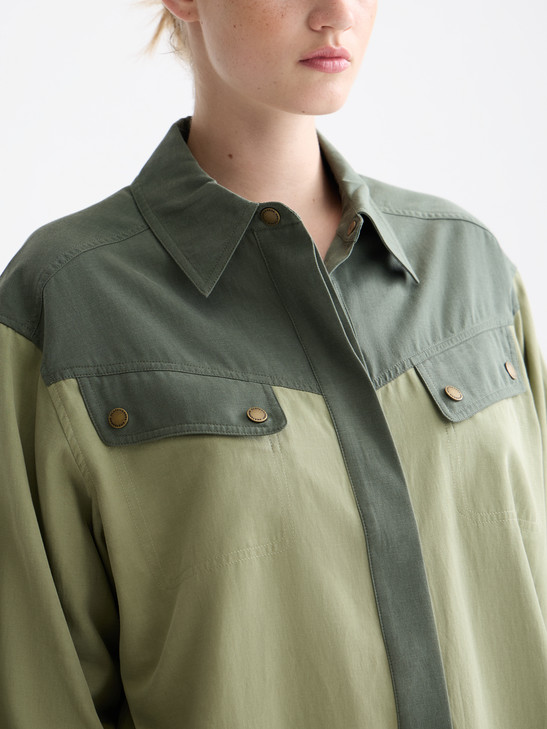 Contrast colour utility shirt - Thyme