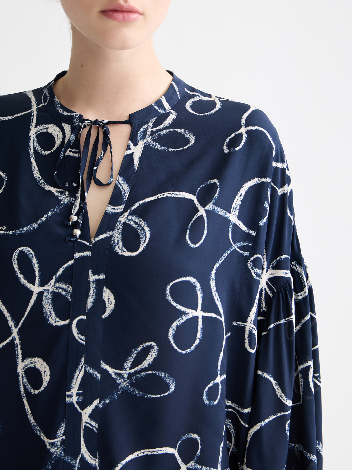 Draw string blouse - Ribbon Navy Aop