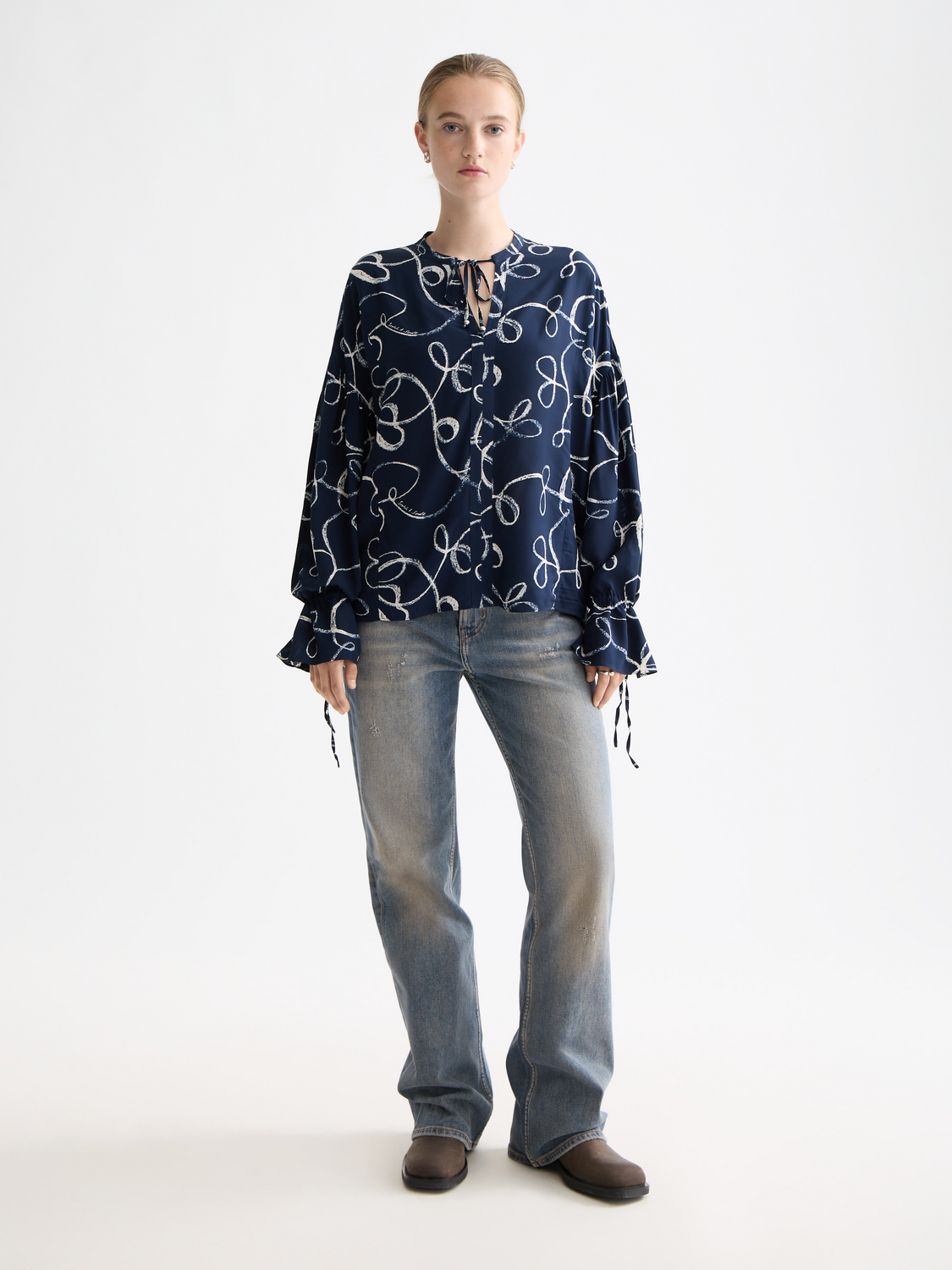 Draw string blouse - Ribbon Navy Aop