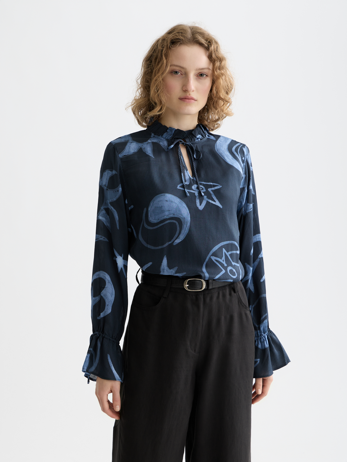 Blouse with drawstring cuffs - Cosmic Sky Spaced Carbon