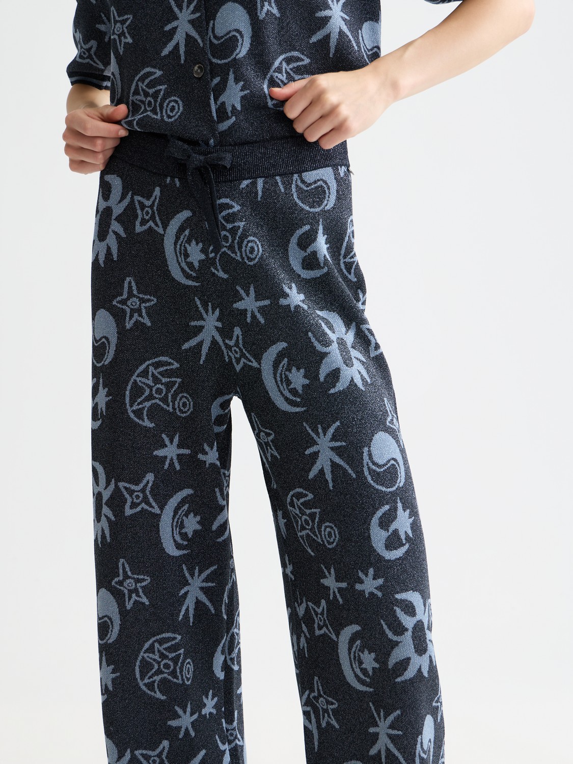 Jacquard knitted trousers - Cosmic Sky Spaced Carbon