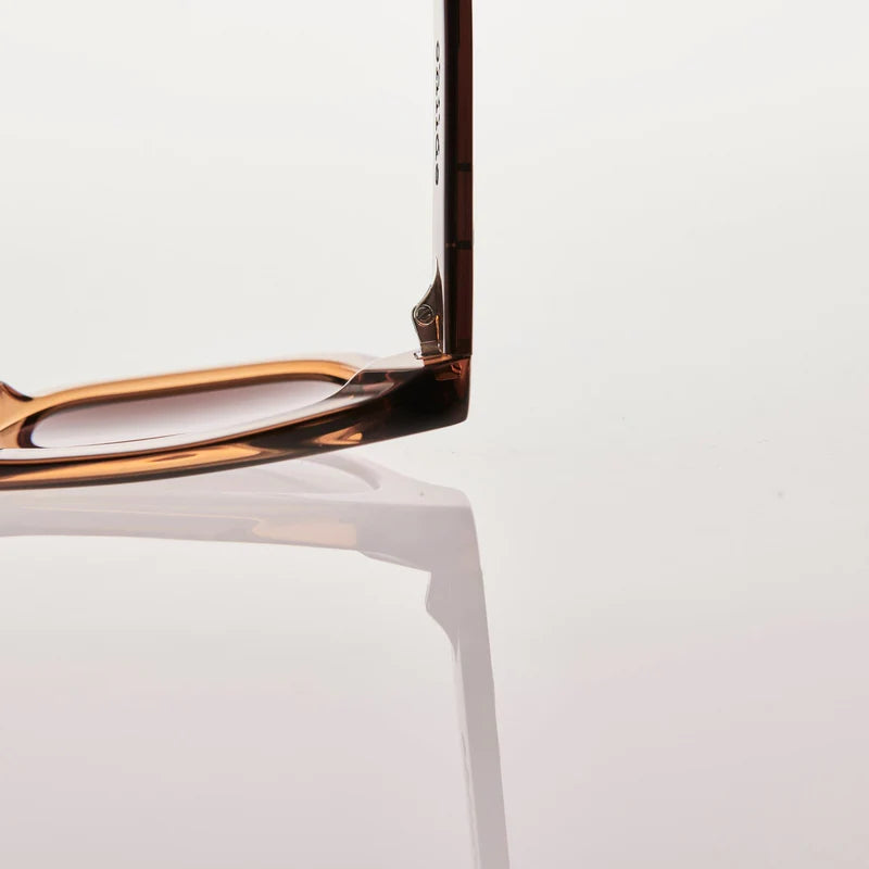 VIVID Translucent Cola | Amber Bio Lens