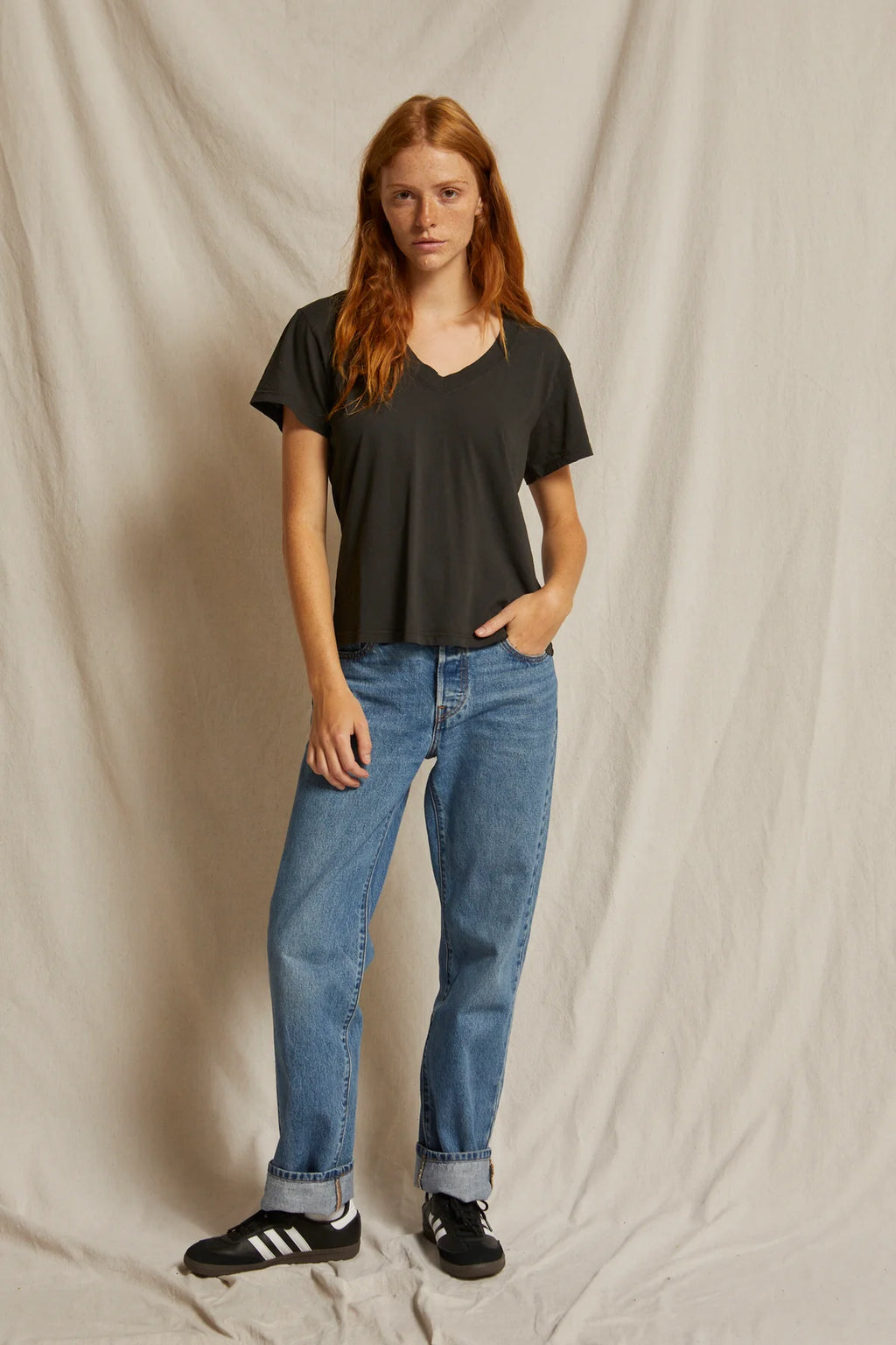 Hendrix Cotton Boxy V-Neck Tee - Vintage Black