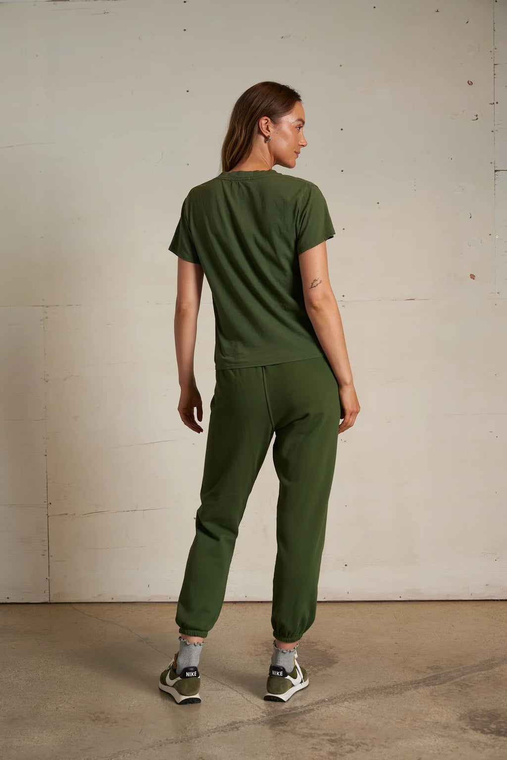 Hendrix Cotton Boxy V Neck Tee - Fern Green