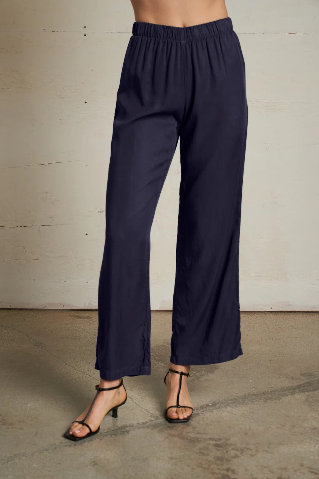 Hana Tencel Pull On Pant - Navy