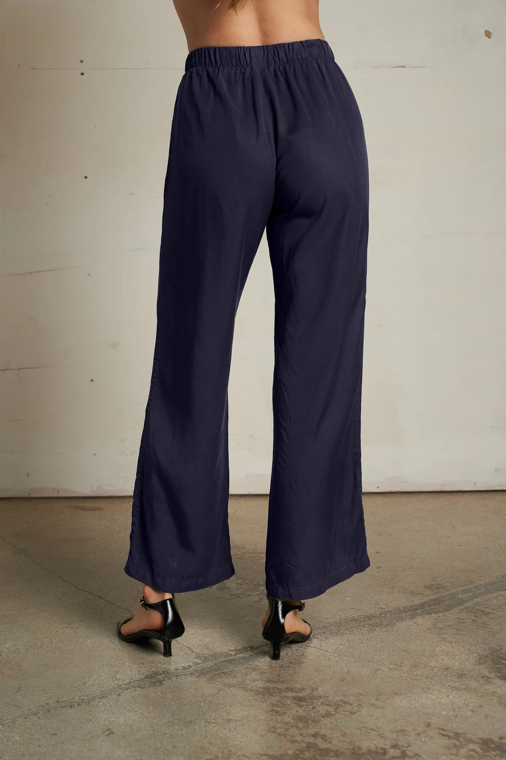 Hana Tencel Pull On Pant - Navy